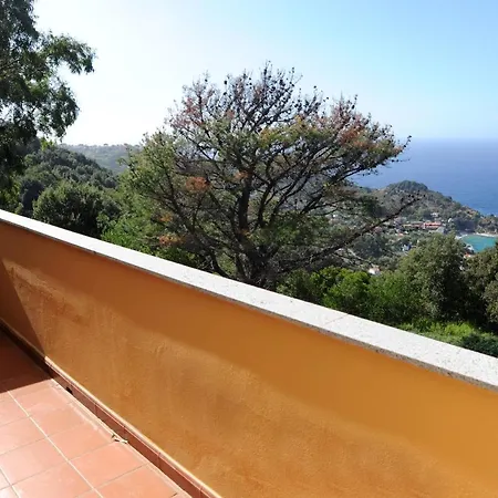 Il Castagno Aparthotel Marciana (Isola d'Elba)