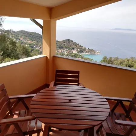 Il Castagno 3* Marciana (Isola d'Elba)