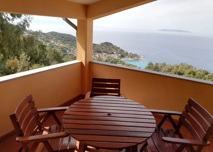 Il Castagno 3* Marciana (Isola d'Elba)